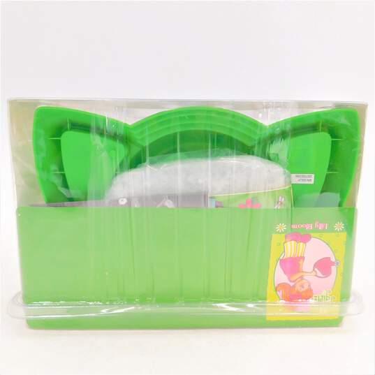 Sealed Garden Girlz Meadow Mansion Lilly Bloom Seed Growing Playset image number 4