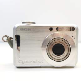 Sony Cyber-shot DSC-S700 7.2MP Digital Camera alternative image