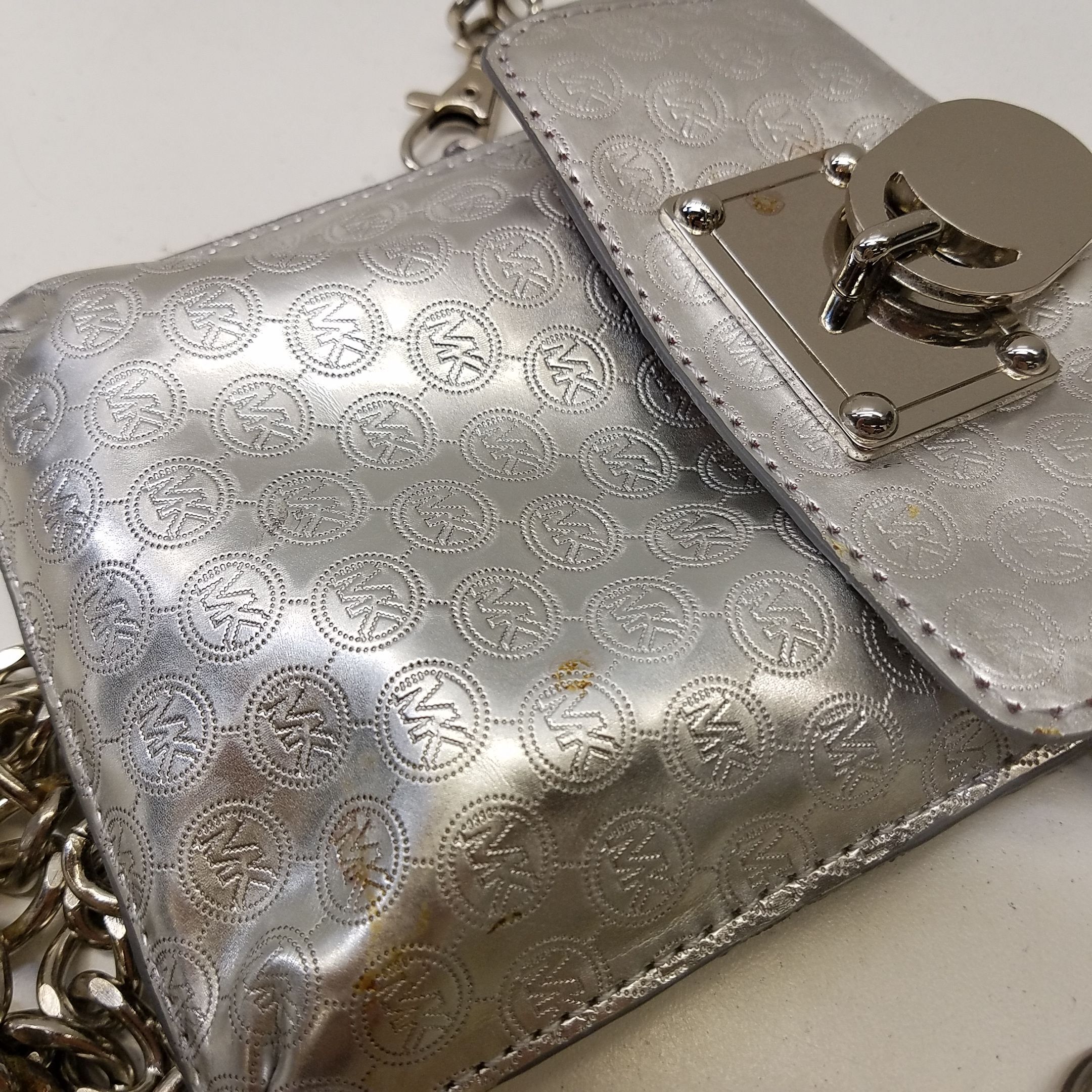 Michael Kors Silver purse | Vinted