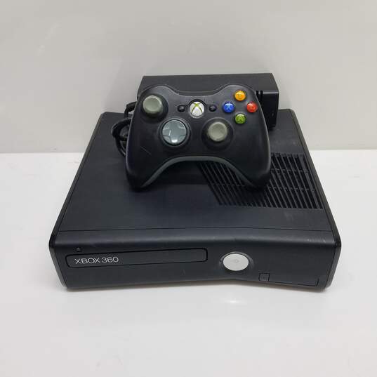 Microsoft Xbox 360 S 4GB Console Bundle with Games & Controller #2 image number 2