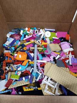 Lot of 5.5lbs of Assorted Building Blocks