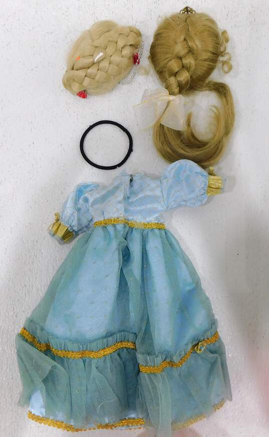 Paradise Galleries Princess For a Day Porcelain Doll with Case Blonde Doll image number 7