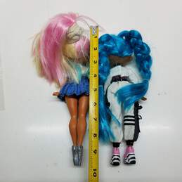 Lot of 2 LOL OMG Surprise! Candylicious Chillax fashion dolls alternative image