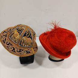 Bundle of 2 Women's Hats alternative image