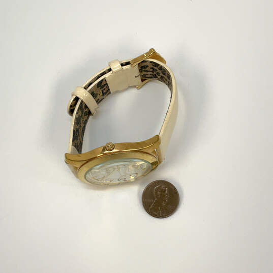 Designer Betsey Johnson SR626SW Gold-Tone Leather Strap Analog Wristwatch image number 3