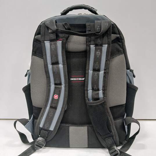 Swiss Gear Unisex Hiking Backpack image number 2