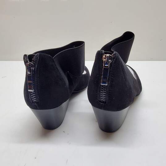 Com + Sens Black Suede Block Heels Size 9.5 image number 3