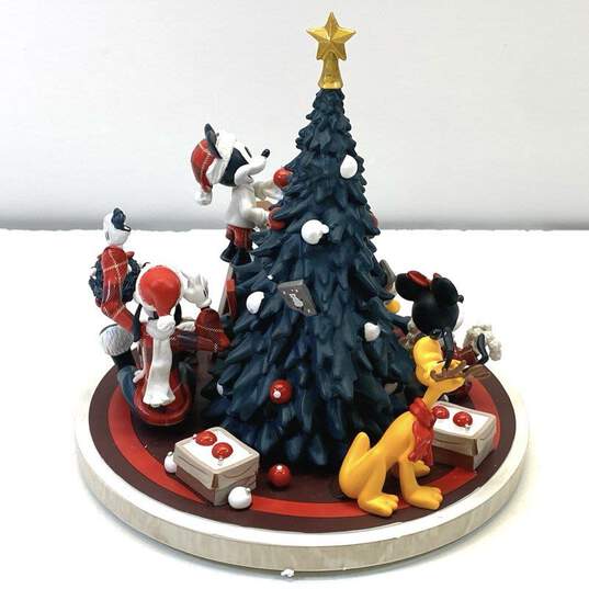 Disney Christmas Musical Figurine image number 5
