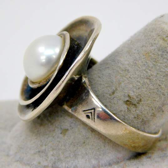 Silpada Israel Sterling Silver White Pearl Lily Ring 12.4g image number 4