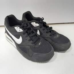 Nike Women's 580518-011 Black White Air Max Ivo Sneakers Size 7