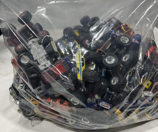 Lot Of toy Cars image number 1