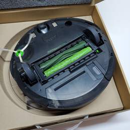 iRobot Roomba i4 EVO Wi-Fi Connected Robot Vacuum (Open Box) alternative image