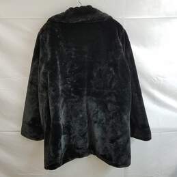 Coffee Shop New York Women's Black Faux Fur Coat Size XL alternative image