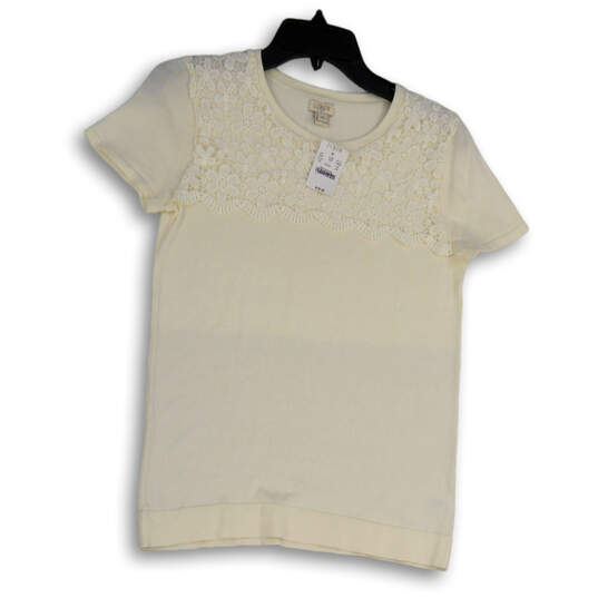 NWT Womens Ivory Lace Round Neck Short Sleeve Pullover Blouse Top Size XS image number 1