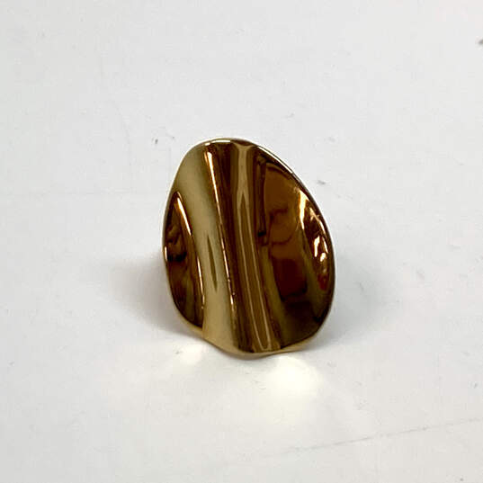 Designer J. Crew Gold-Tone Asymmetric Shaped Band Ring Size 6.75 image number 1