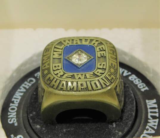 Milwaukee Brewers 1982 World Series AL Champions Replica Ring image number 2