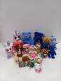 Bundle Of 22 Assorted Stuffed Animal Toys image number 1