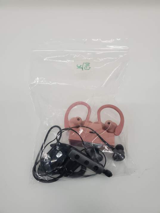 Lot of 3 earbuds, Earpieces Bluetooth Untested image number 1