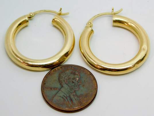 14K Yellow Gold Tube Hoop Earrings 2.5g image number 6