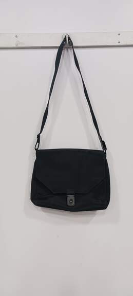 Sonoma Black Crossbody Sport Bag