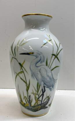 Franklin Mint The Marshland Bird Collection 12 inch Tall Ceramic Art Vase