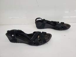 Merrell Black Suede Sandals Size 9