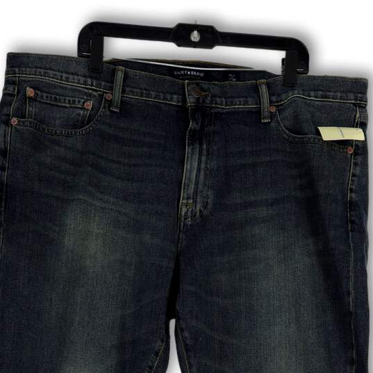 NWT Womens Blue Athletic Slim Denim Relaxed Fit Straight Leg Jeans Sz 42/32 image number 3