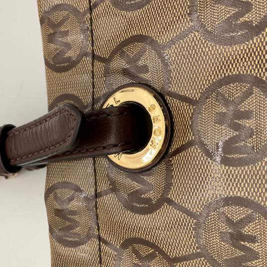 Michael Kors Womens Brown Leather Signature Print Zipper Pocket Tote Bag Purse image number 2