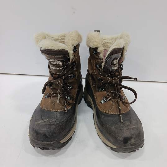The North Face Women's Brown Suede Snow Boots Size 8.5 image number 1