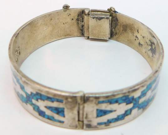 Vintage Taxco 925 Crushed Turquoise Inlay Bangle Bracelet w/ Safety Chain 46.2g image number 7
