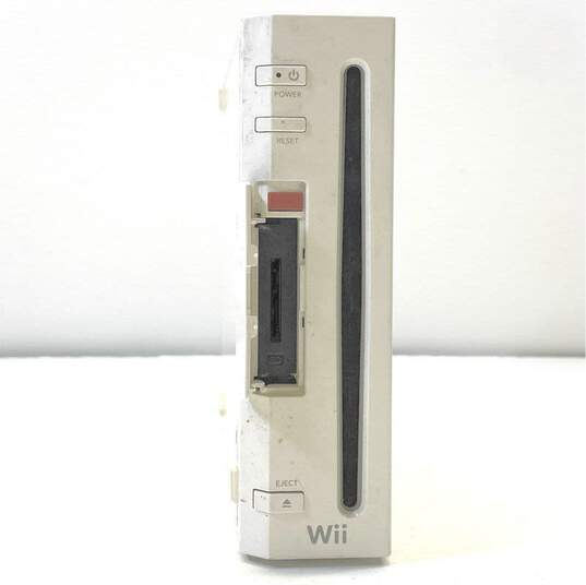 Buy the Nintendo Wii Console For Parts or Repair | GoodwillFinds