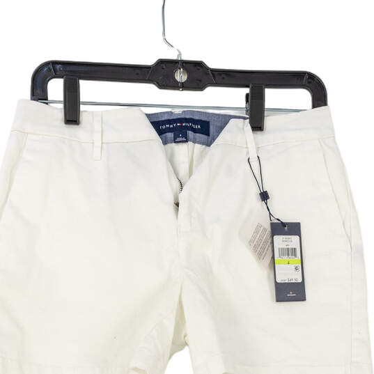 NWT Mens White Flat Front Slash Pockets Casual Chino Shorts Size 4 image number 3