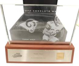 2003 Tory Holt Absolute Memorabilia Etched Glass w/ Jersey Swatch /150 Rams alternative image