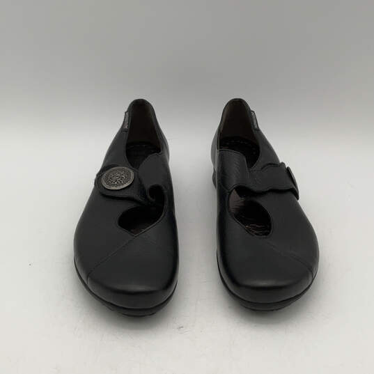 Womens Black Leather Round Toe Hook And Loop Mary Jane Shoes Size 6.5 image number 2