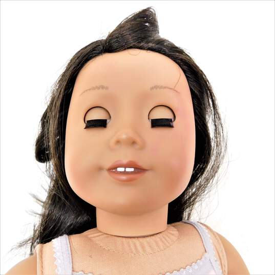 American Girl Doll Dark Brown Hair & Eyes image number 2