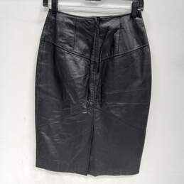 Pelle Black Leather Straight & Pencil Skirt Women's Size 8 alternative image