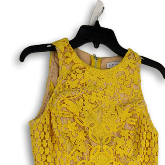 Womens Yellow Lace Sleeveless Round Neck Back Zip Sheath Dress Size Medium image number 3