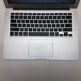 2012 MacBook Air 13in Laptop Intel i7-3667U CPU 4GB RAM 250GB HDD alternative image