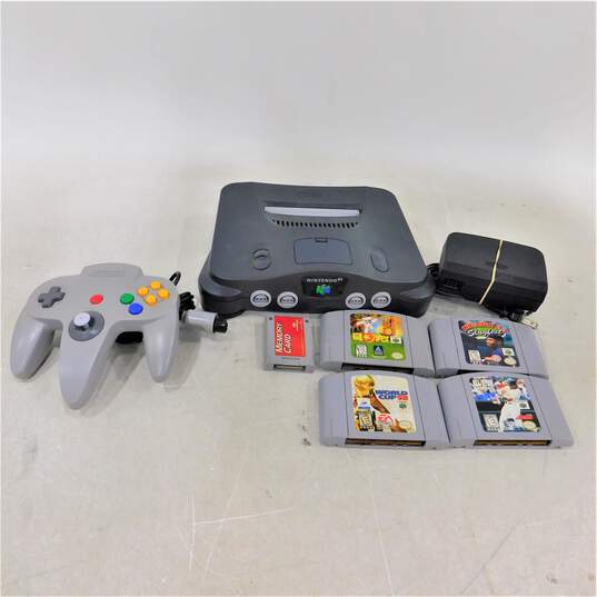 Nintendo 64 w/ 4 games image number 1