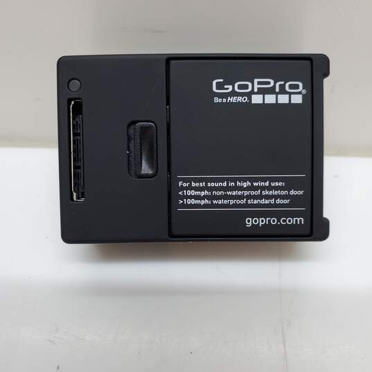 GoPro Hero 4 Silver with Waterproof Case image number 3