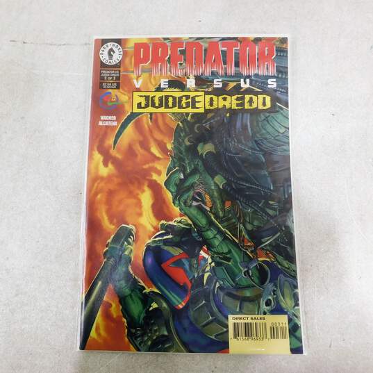 Dark Horse Comics Predator Versus Judge Dredd #1-3 (1997) image number 3