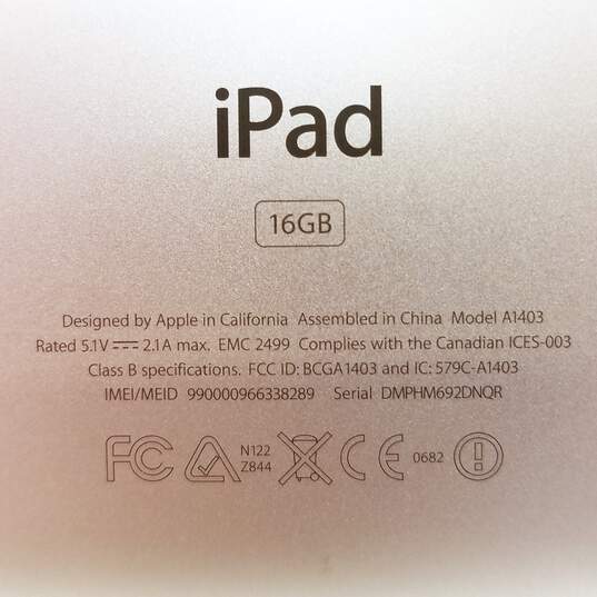 Apple iPad (Assorted Models) - LOCKED - Lot of 4 image number 4