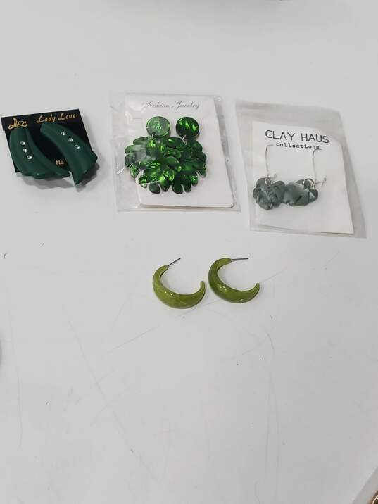 Bundle of Assorted Green Tone Fashion Costume Jewelry image number 4