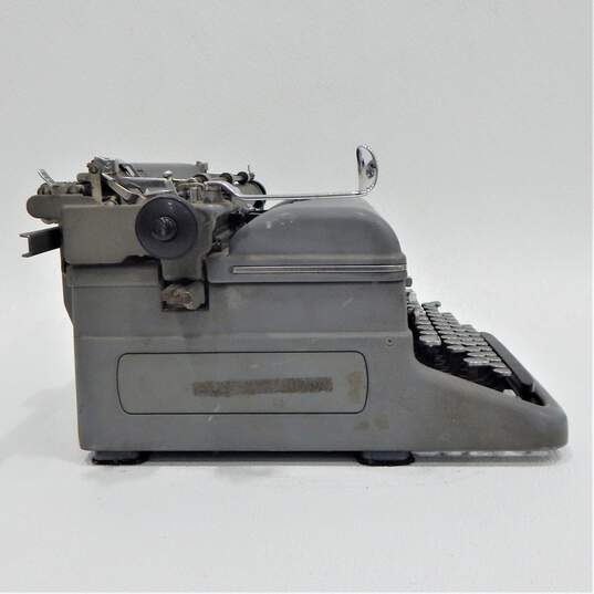 Vintage Royal KMG Desktop Typewriter image number 2