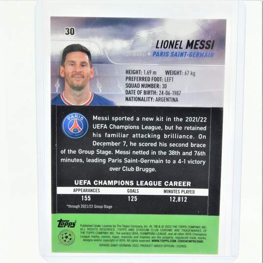 2021-22 Lionel Messi Topps Stadium Club Chrome UCL Paris Saint-Germain image number 3