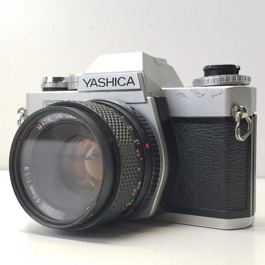 Yashica FRII 35mm SLR Camera with Lens image number 3