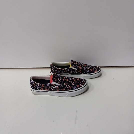 Vans Classic Floral Slip On Sneakers Size M7.5 W9 image number 4