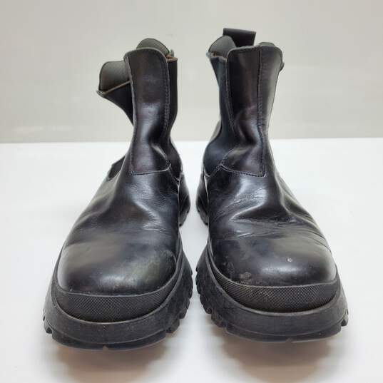 AUTHENTICATED MENS PRADA LEATHER CHELSEA BOOTS SZ 7.5 image number 4