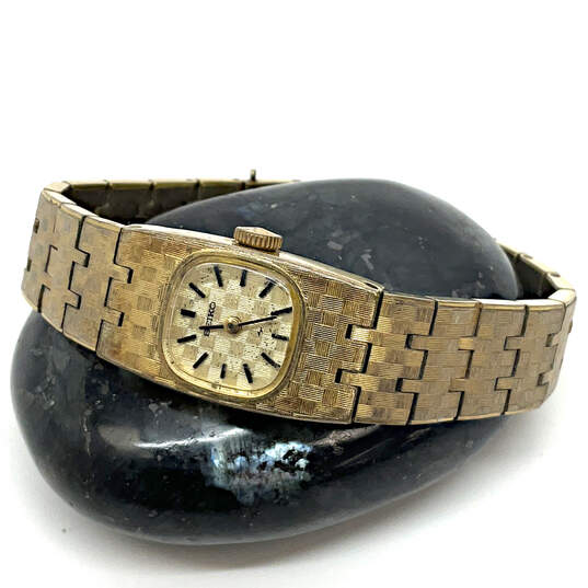 Designer Seiko 11-3399 Gold-Tone Stainless Steel Square Analog Wristwatch image number 3