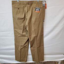 Dockers Relaxed Fit Pleated Pants Size 42x32 alternative image